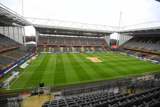 Top 10 Largest Ligue 1 Stadiums: A general view of inside the stadium prior the Ligue 1 match between RC Lens and Toulouse at Stade Bollaert-Delelis on January 5, 2025 in Lens, France.