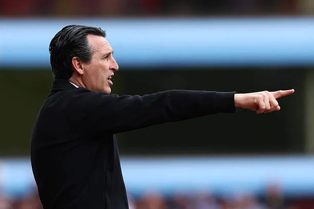 Premier League 2024–25 season: Unai Emery gives instructions during the Premier League match between Aston Villa and Fulham at Villa Park on May 03, 2025.