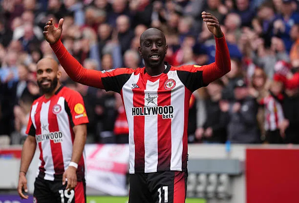 Yoane Wissa celebrates after scoring during a Premier League match at the Gtech Community Stadium on May 4, 2025.